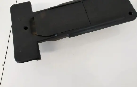 Glove box
