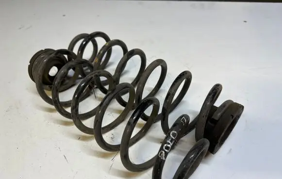 Volkswagen Polo V 6R Rear coil spring