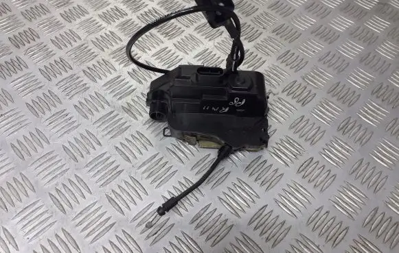 Renault Megane II Front door lock