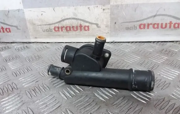 Volkswagen Polo Engine coolant pipe/hose 038121132D