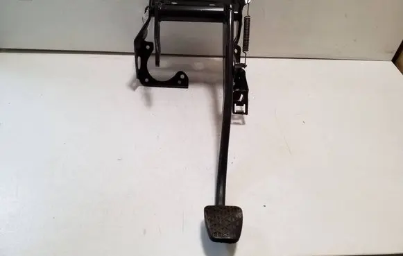 Mercedes-Benz Vito Viano W447 Brake pedal A4472900201