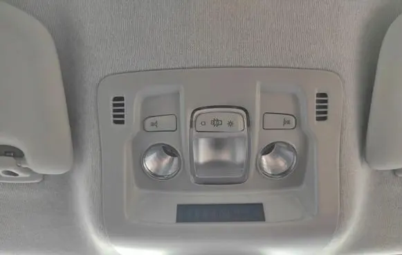 Citroen C3 Front seat light