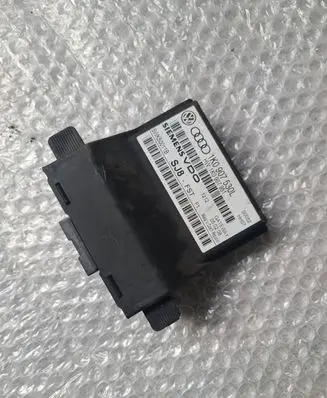 Volkswagen PASSAT B7 Gateway control module 1K0907530L 1K0907951