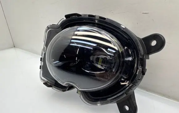 Cupra Formentor Front fog light 5FF941702 5FF941702HSR 262601487102