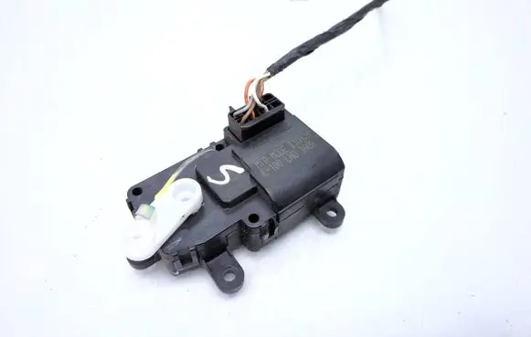 Chevrolet Captiva Air flap motor/actuator 830971