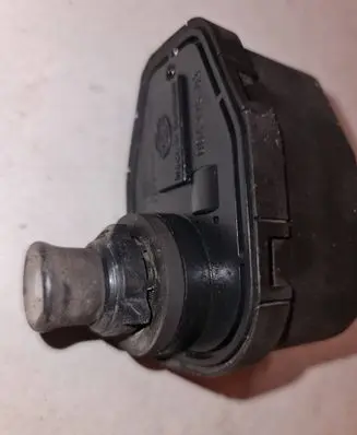 Volkswagen Transporter - Caravelle T4 Headlight level adjustment motor 00437503 165941295