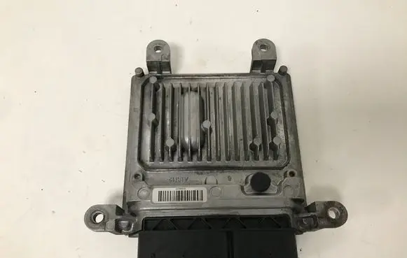 Mercedes-Benz E W212 Engine control unit/module A6519005301