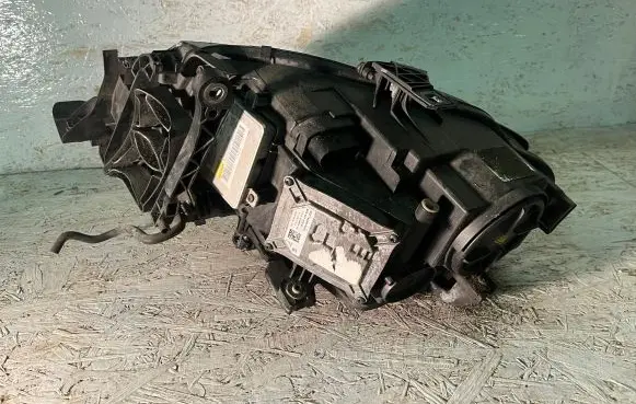 Audi A4 S4 B8 8K Headlight/headlamp 8K0941004T 24162415