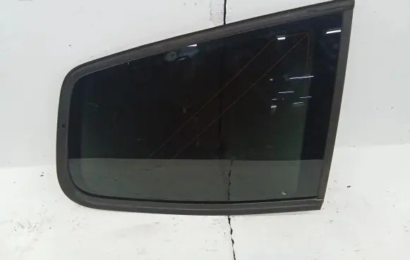 Volkswagen Sharan Rear side window 7N0845298J