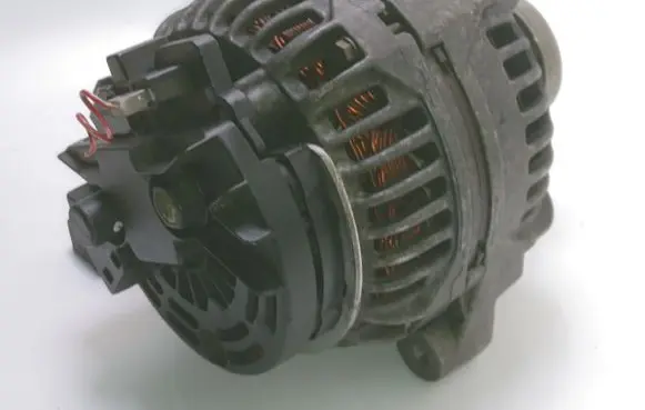 Volvo V70 Generator/alternator 36050262 8676498