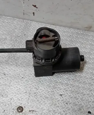 Volkswagen Golf II Vacuum pump