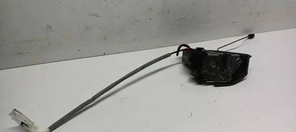 BMW X3 E83 Rear door lock 7154630
