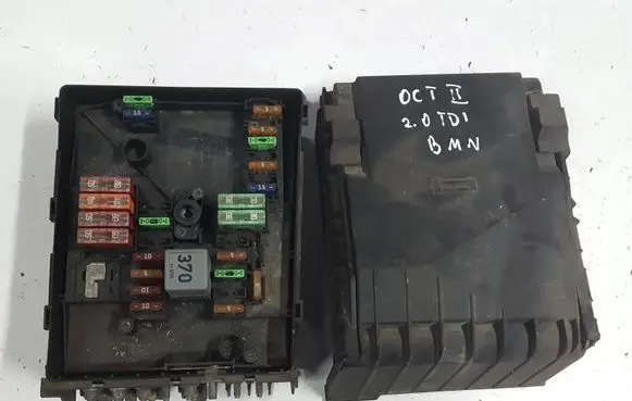 Skoda Octavia Mk2 (1Z) Fuse module 1K0937125AXAUTOPX 1K0937125A