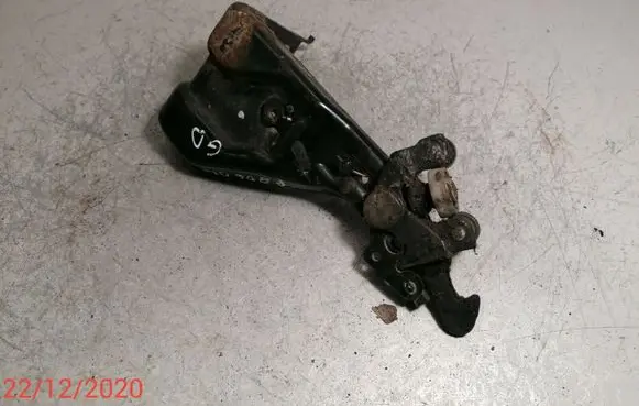 Peugeot 806 Sliding door lower roller guide/hinge 