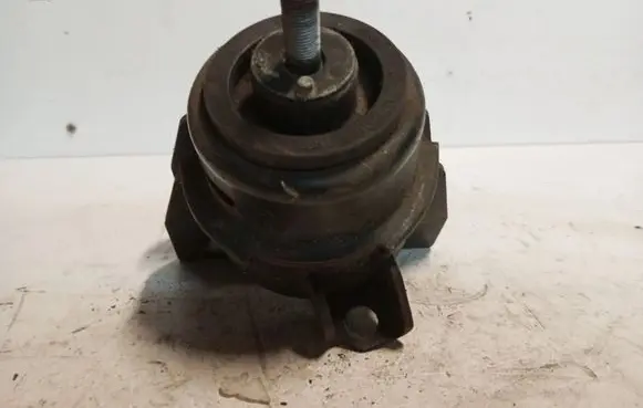 SsangYong Korando Engine mount vacuum valve 