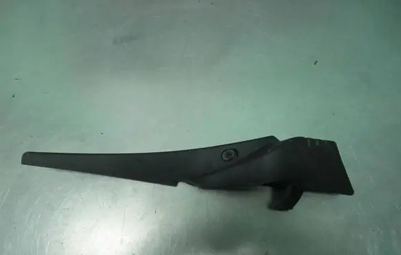 Mazda 5 Windshield trim K2443 CG1551
