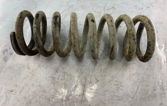Jeep Grand Cherokee (WK) Front coil spring
