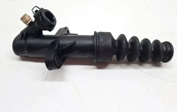 Opel Combo E Clutch slave cylinder 9835132180