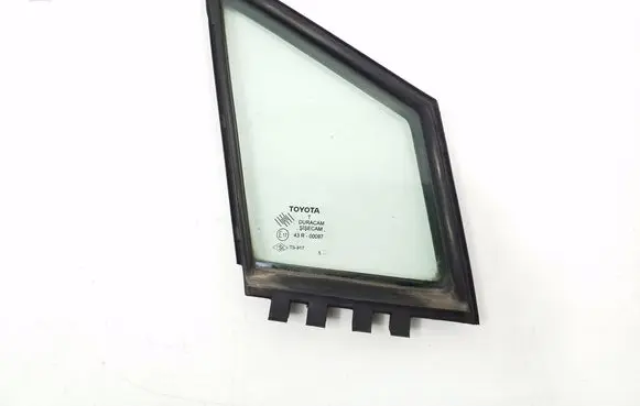 Toyota Corolla Verso AR10 Front triangle window/glass 681250F010