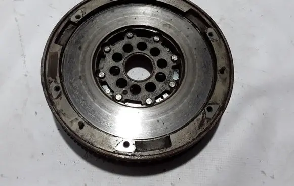 Volvo V40 Dual mass flywheel 31367900