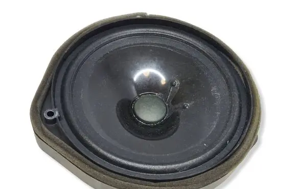 Honda CR-V Front door speaker 