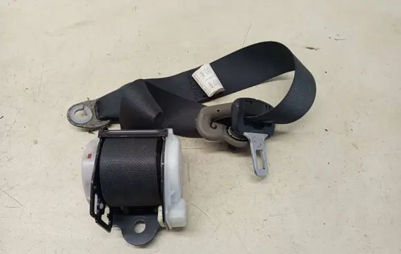 Nissan Murano Z50 Rear seatbelt 7250N