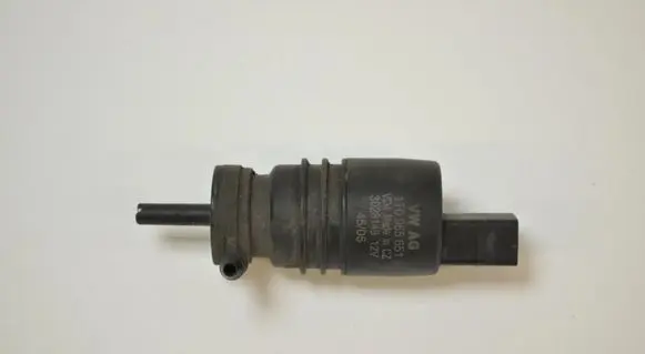 Audi A4 S4 B7 8E 8H Windscreen/windshield washer pump 1T0955651