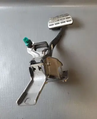 KIA Sportage Brake pedal 32800D9855 93813G8100
