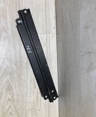 BMW 1 F70 Muffler mount bracket/holder 9633324