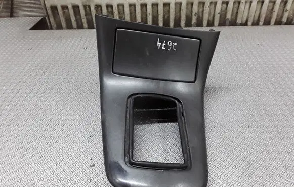 Toyota Avensis T250 Car ashtray