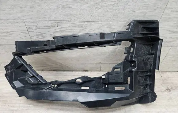Seat Leon (5F) Fog light bracket 5F0807349