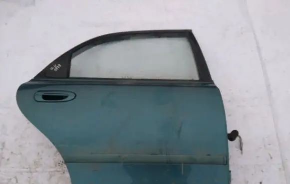 Mazda 626 Rear door