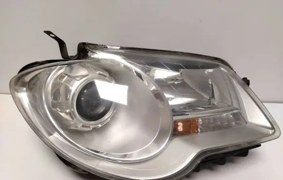 Volkswagen Touran I Headlight/headlamp 0301233202 1T1941006B