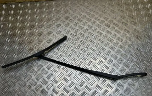 BMW 6 F06 Gran coupe Windshield/front glass wiper blade 7203156