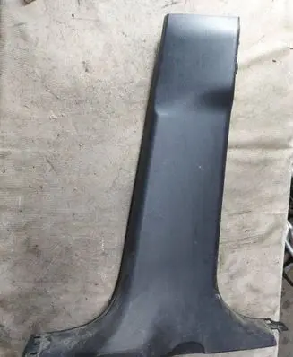 (B) pillar trim (bottom)