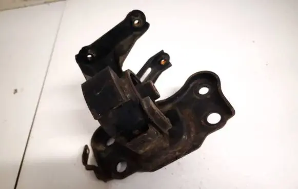 Toyota Corolla E140 E150 Engine mount bracket