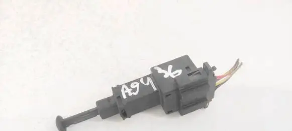 Volkswagen Sharan Brake pedal sensor switch 109001