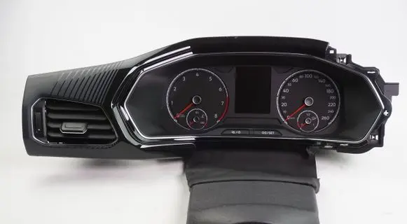 Volkswagen Polo VI Speedometer (instrument cluster) 2G0920740J