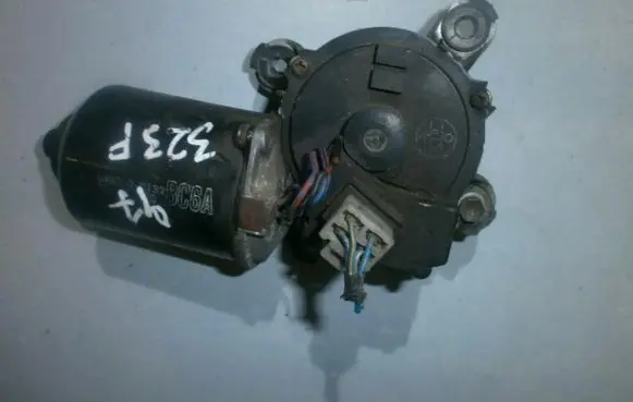 Mazda 323 F Wiper motor 8492000132