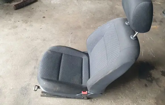 Front passenger seat