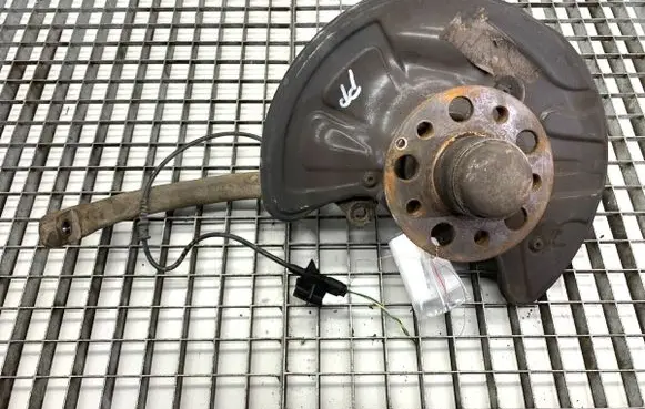 Mercedes-Benz E W211 Front wheel hub spindle knuckle 