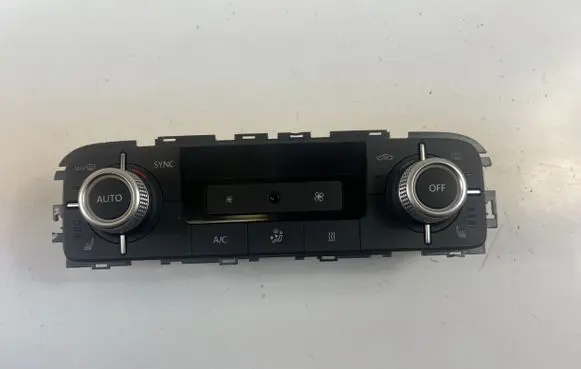 Volkswagen Touareg II Interior fan control switch 7P6907040CF
