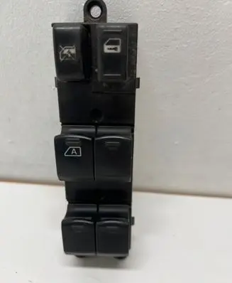 Subaru Forester SH Electric window control switch 157447 30042