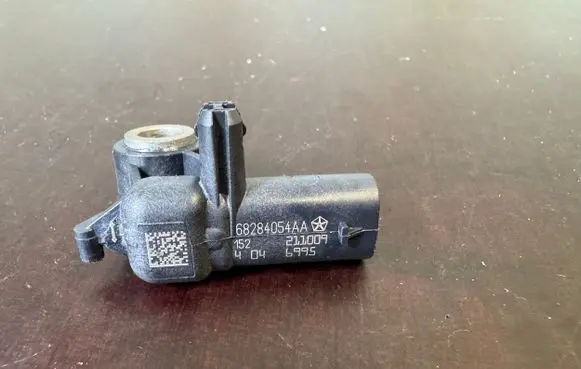 Dodge Durango Airbag deployment crash/impact sensor 68284054AA