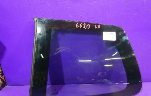 Peugeot 206 Rear side window