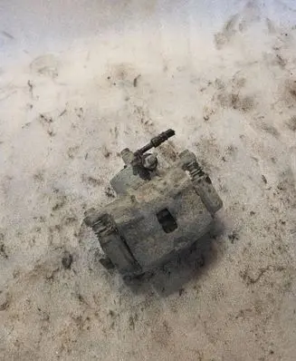 Hyundai Galloper Front brake caliper
