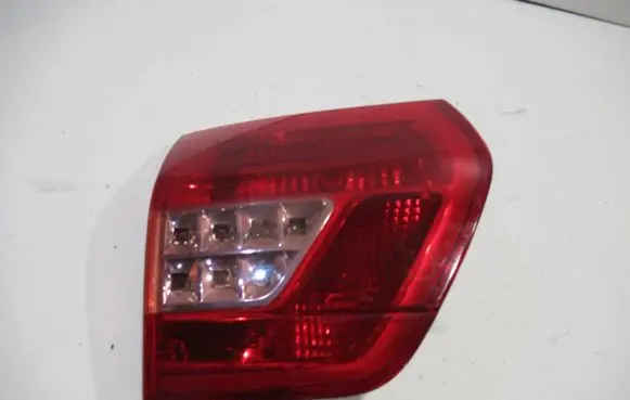Citroen C5 Tailgate rear/tail lights 9681074380