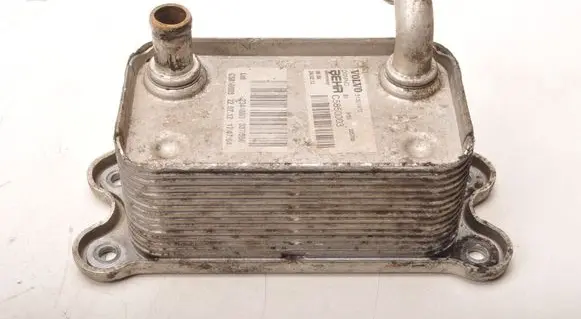 Volvo XC90 Engine oil radiator 31201912