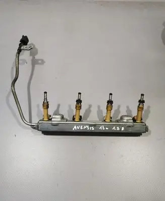 Toyota Avensis T270 Fuel injectors set 