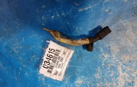 Skoda Fabia Mk1 (6Y) ABS wheel speed sensor 6Q0927804B